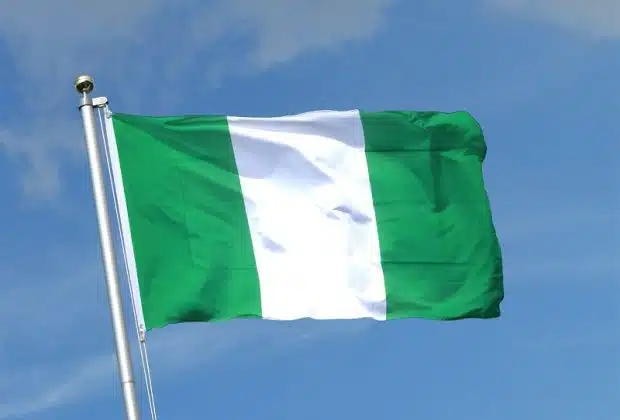 Drapeau vert blanc vert : identification et signification des couleurs nationales